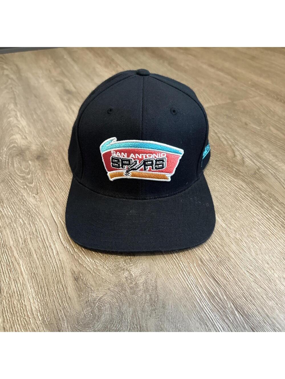 Vintage 90’s San Antonio Spurs NBA Cap Snapback Hat